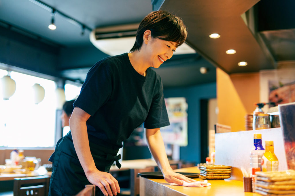 居酒屋のアルバイトの時給・シフト・待遇