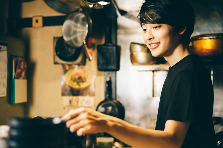 居酒屋のバイトの評判、仕事内容はきつい？楽？のバナー画像