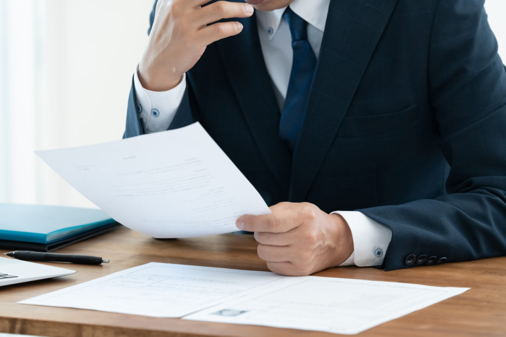 派遣社員への面接は法律で禁止されている