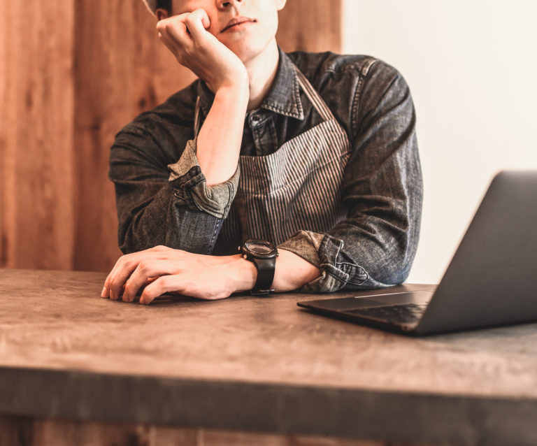 バイトに行くモチベーションが上がらない原因と対処法