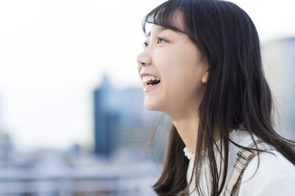 ファミマのアルバイト、高校生だと条件に差はあるの?