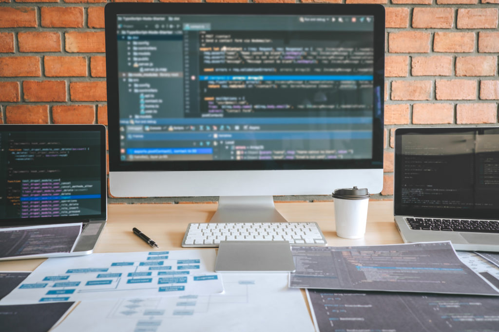 プログラミングのアルバイトの時給・シフト・待遇