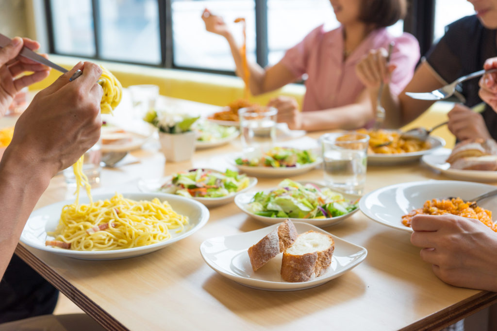 ガストのバイト、食事補助以外の福利厚生をまとめて紹介