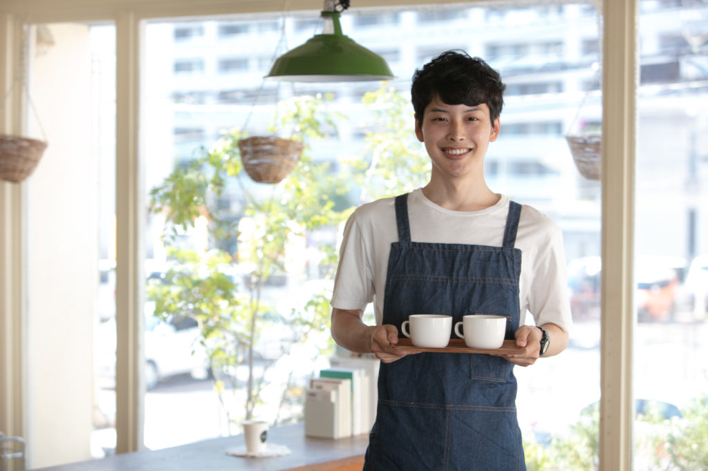 ホリーズカフェのバイトの口コミ評判