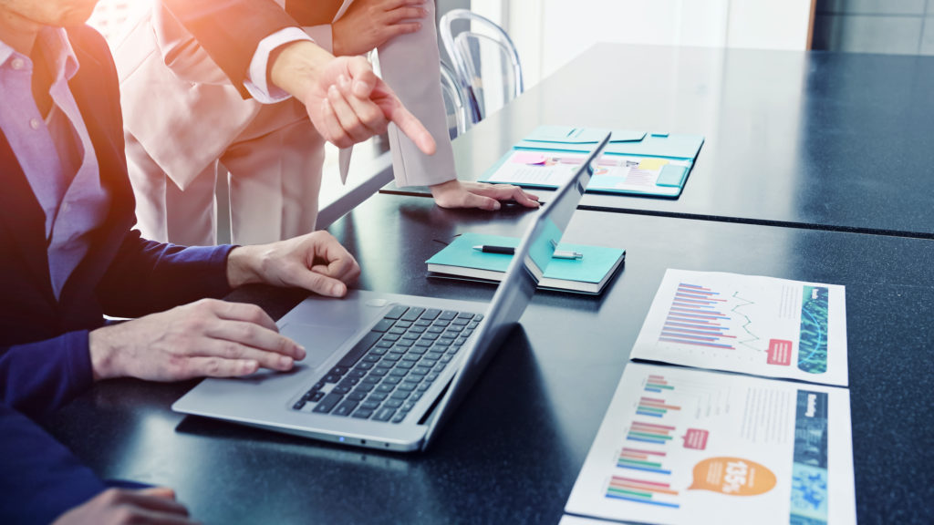 企業が給与前払いサービスを導入するデメリット