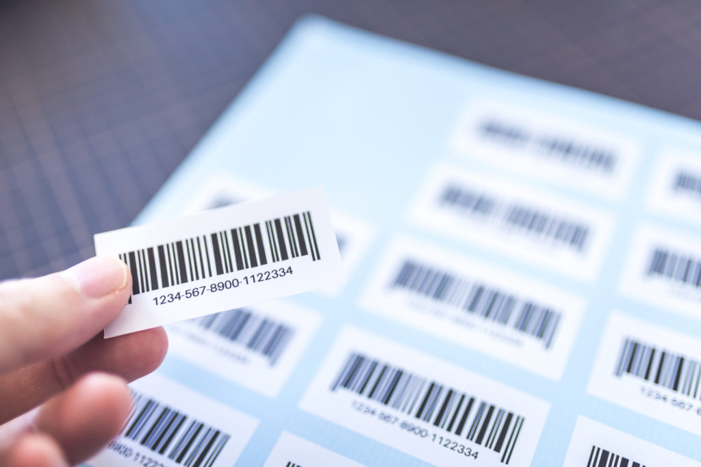 高校生が在宅でシール貼りバイトをするのは難しい？